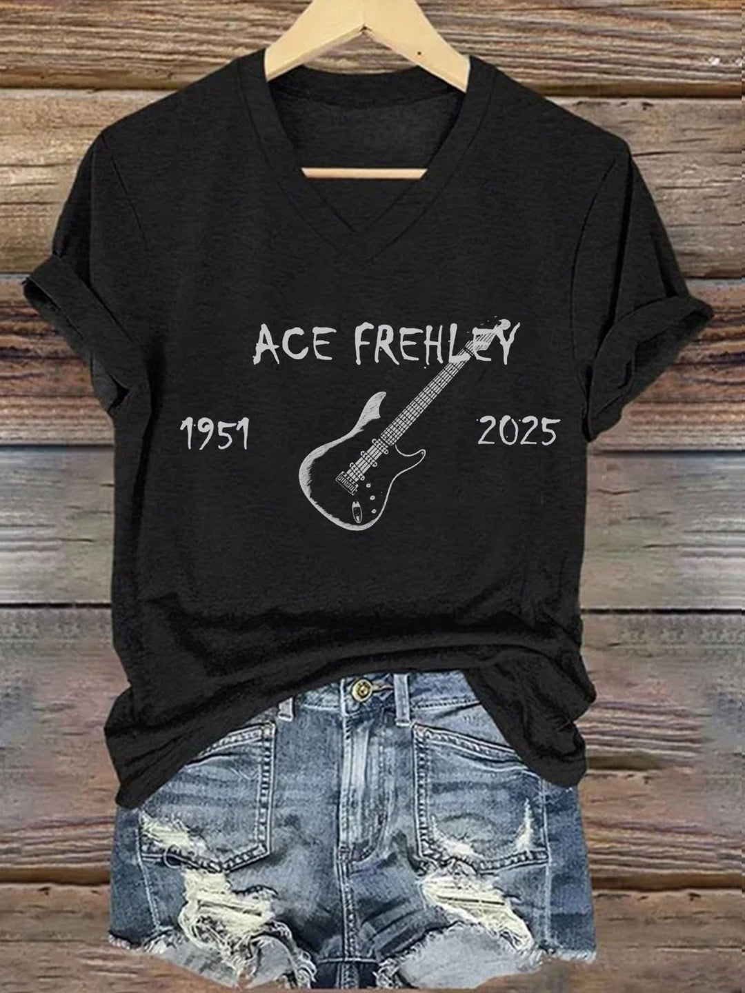 Ace Frehley Rock Legend Memorial  V-neck T-Shirt