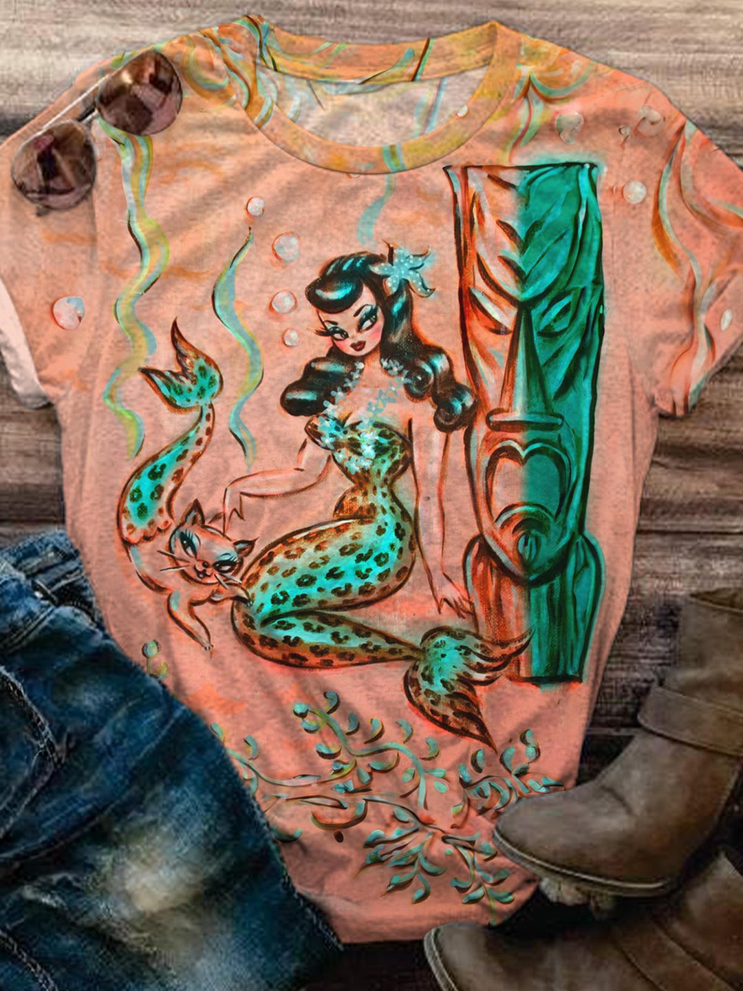 Vintage leopard print mermaid Crew Neck T-shirt