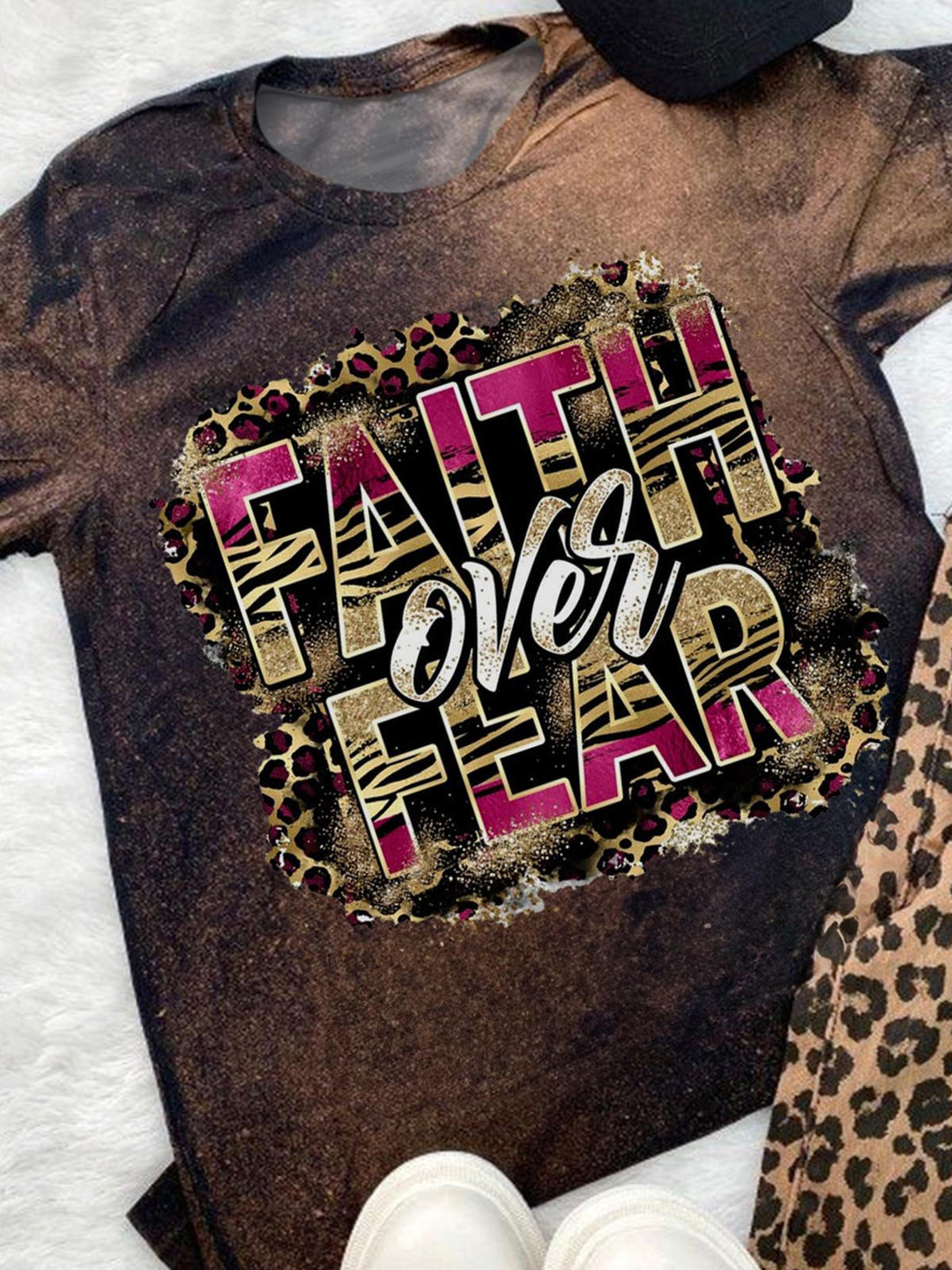 Faith Over Fear Text Pattern Crew Neck T-shirt