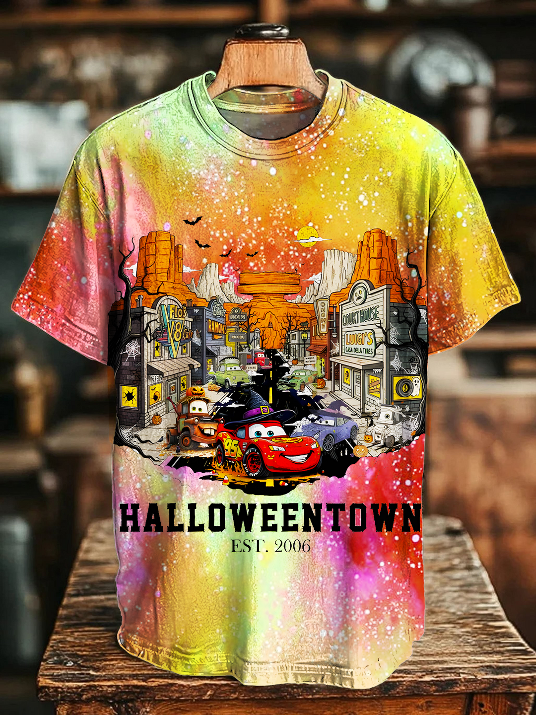 Halloweentown Halloween Car & Pumpkin Design Crew Neck T-shirt