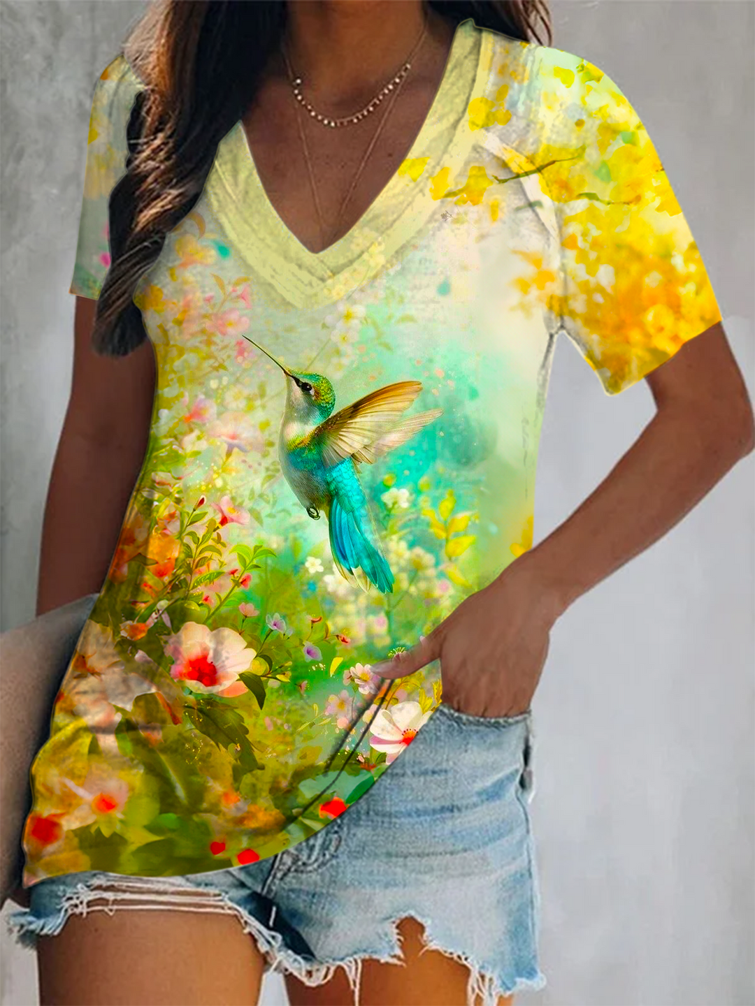 Spring And Summer Atmosphere Flowers And Hummingbirds Short Sleeve V Neck Print Top
