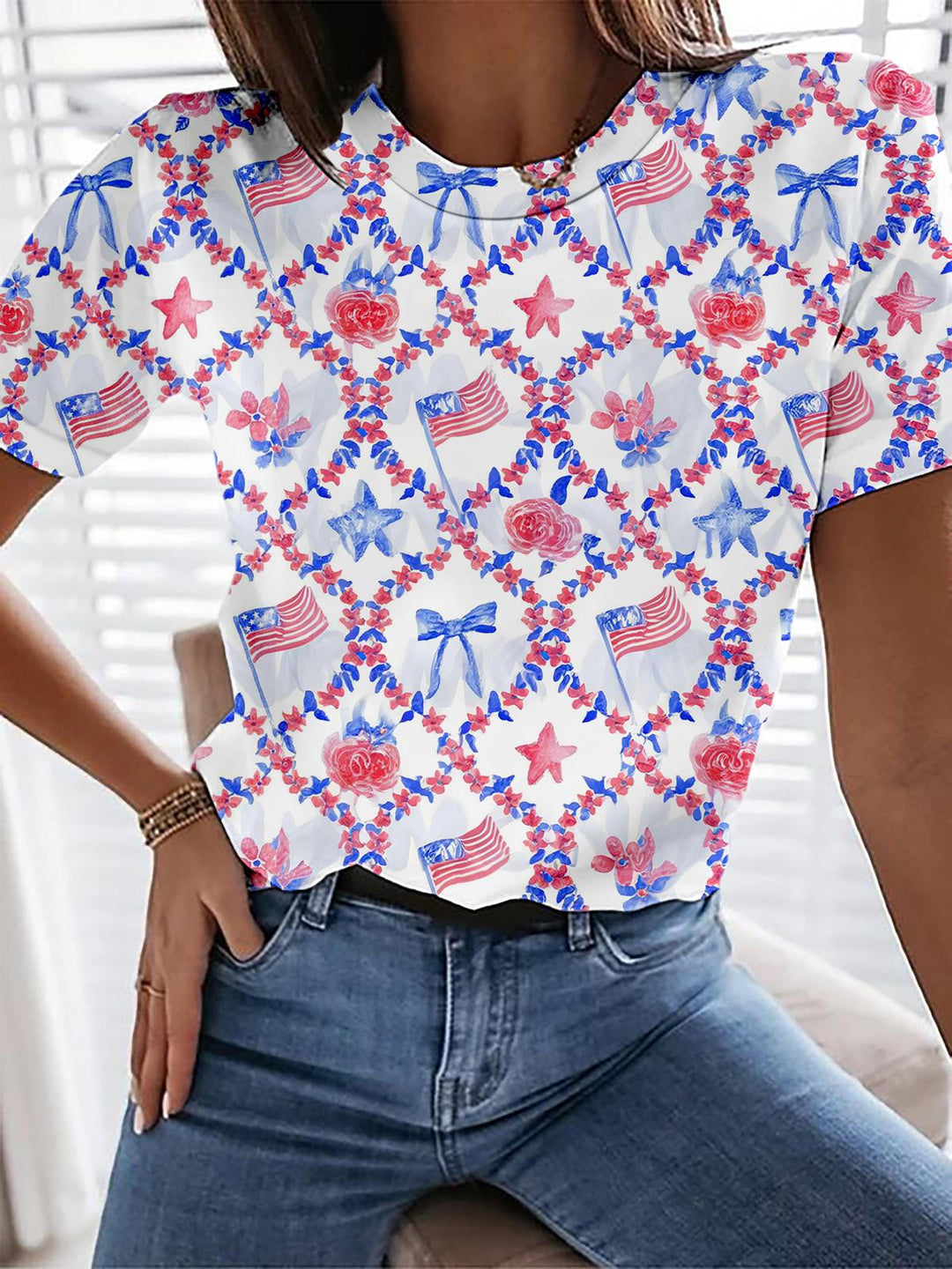 Independence Day Floral Ggeometric American Flag Art Crew Neck T-shirt