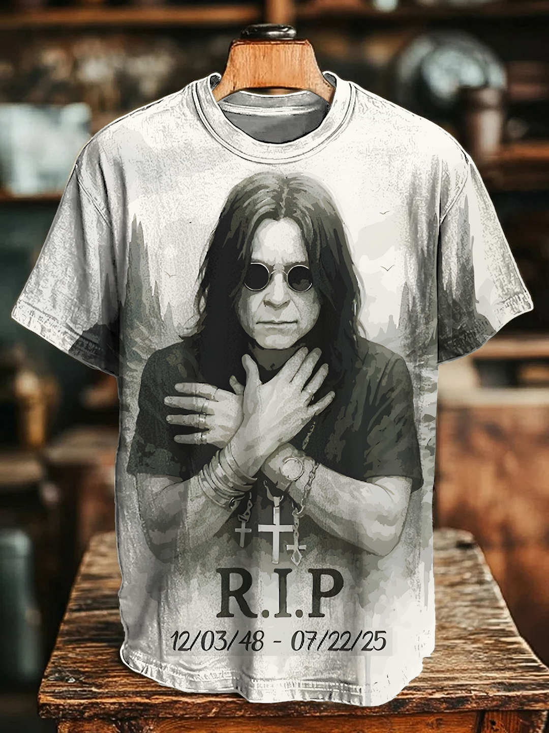 A Tribute To The Legend Of Ozzy Crew Neck T-shirt