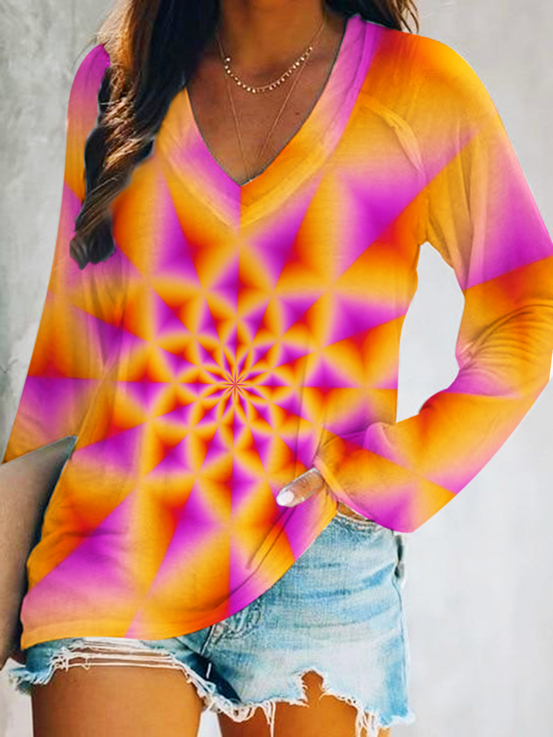 Gradient Retro Kaleidoscope Art Print V-Neck Long Sleeve Top