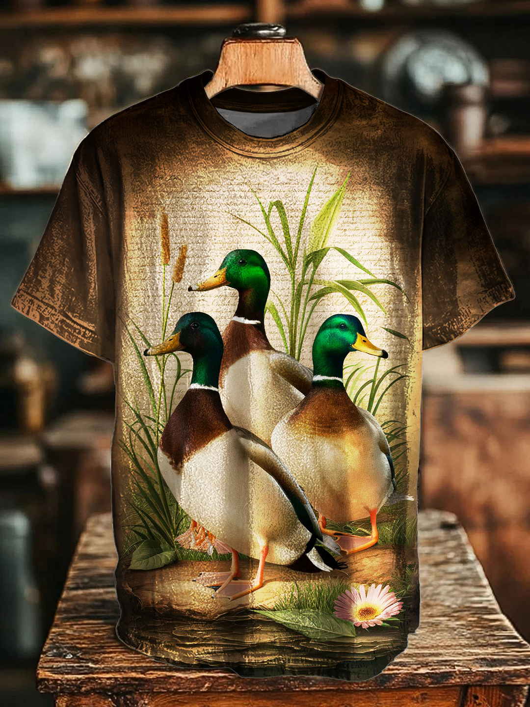 Vintage Duck Art Crew Neck T-shirt