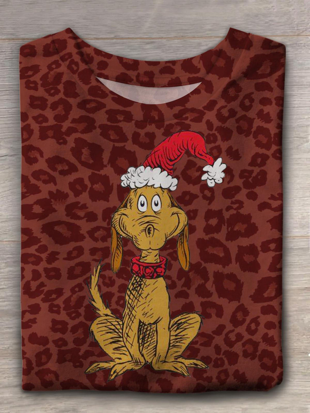 Christmas Puppy On Leopard Print Crew Neck T-shirt