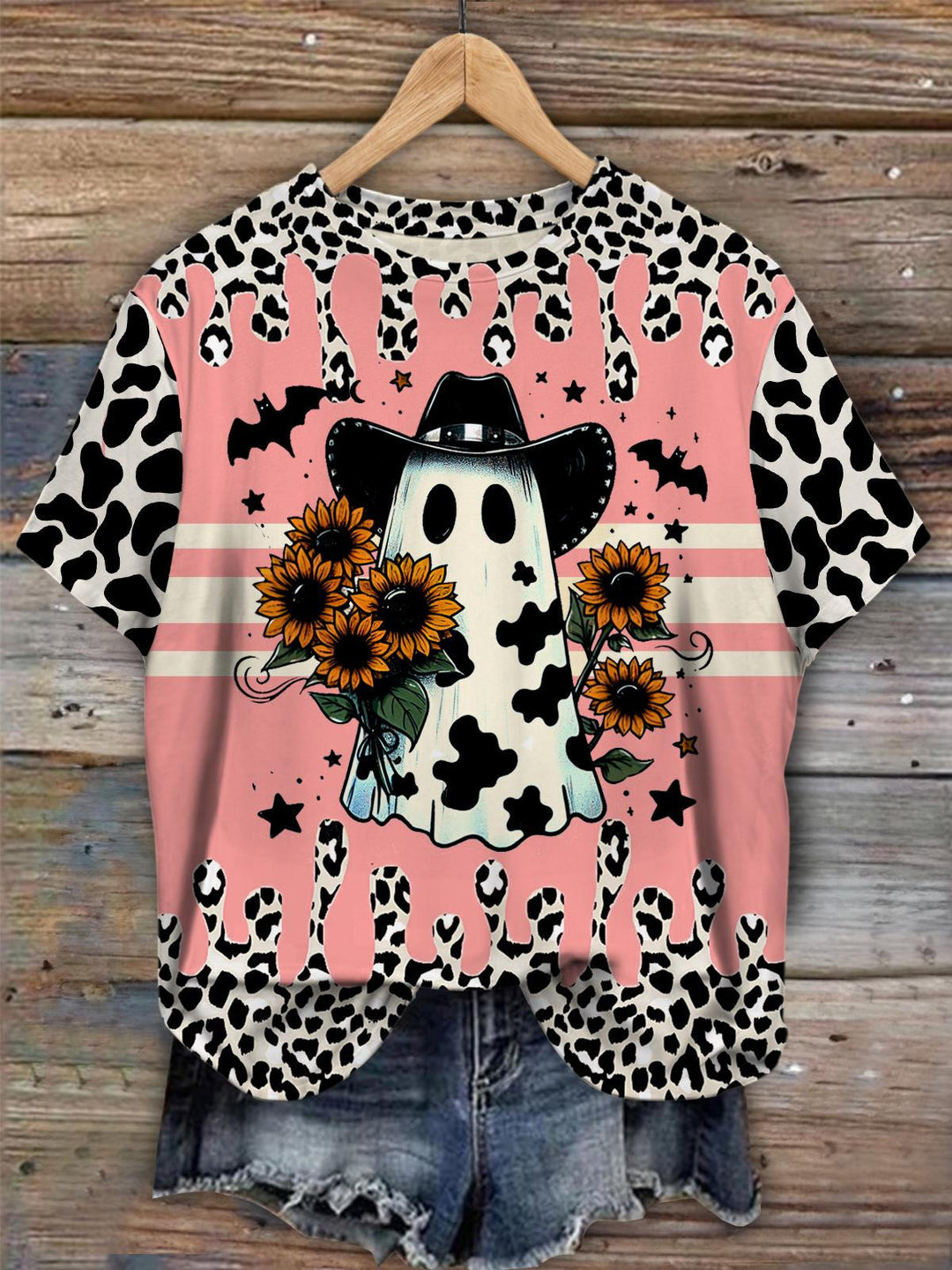 Women's Halloween Cute Cowprint Ghost Crew Neck T-shirt