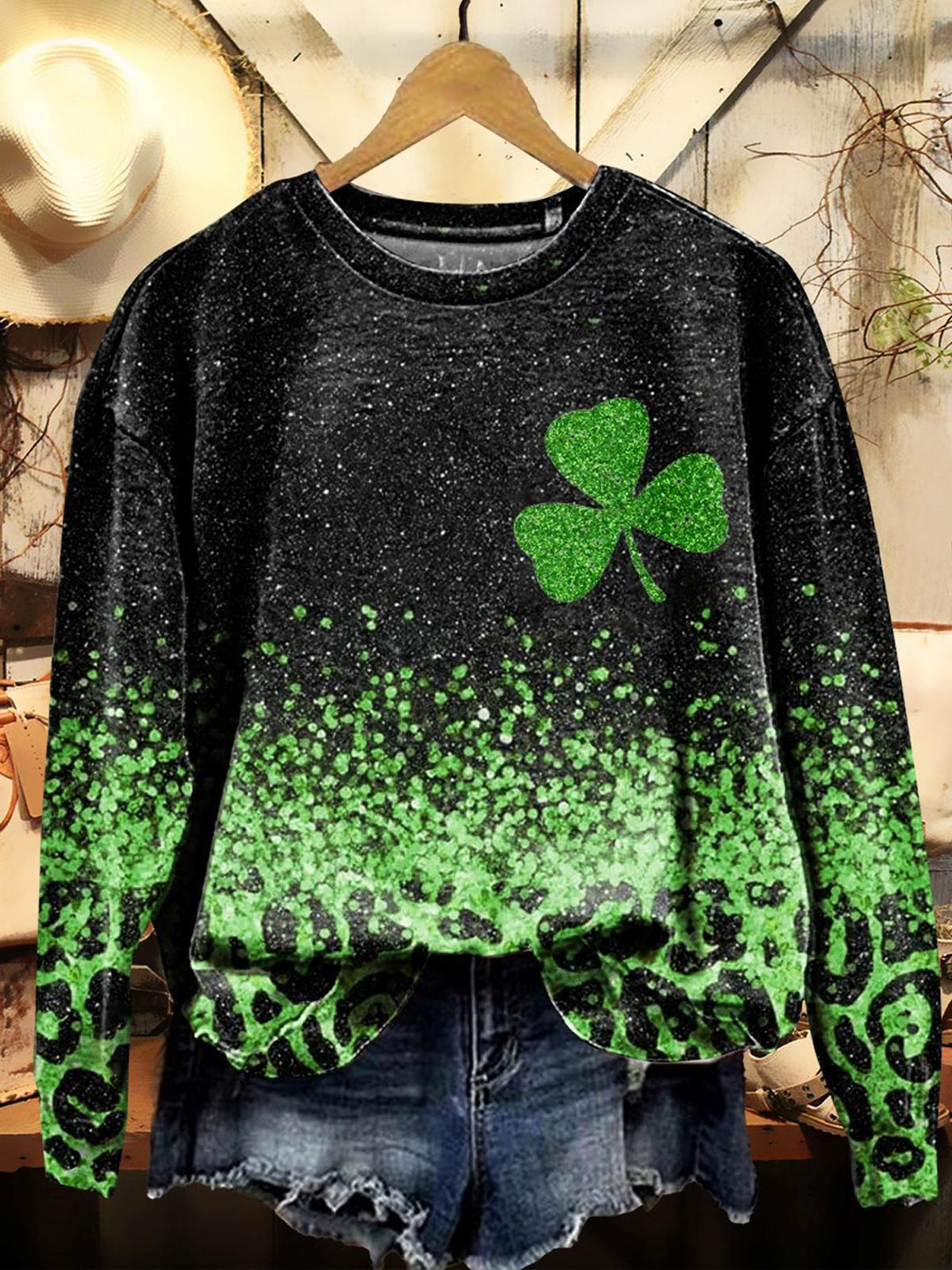 St. Patrick's Day Glitter Leopard Shamrock Printed Long Sleeve Casual Top