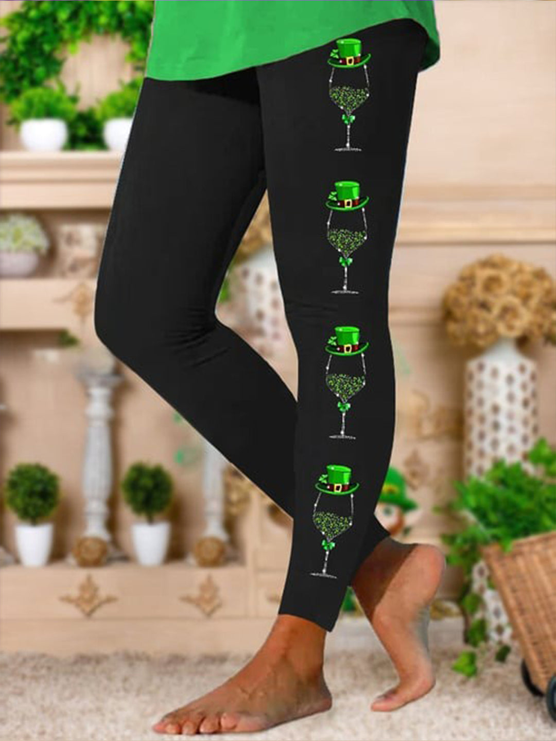 St. Patrick's Day Glitter Wine Print Leggings