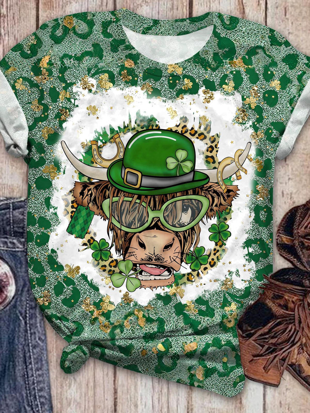 St. Patrick's Day Highland Cow Print Crew Neck T-shirt