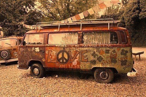 Hippies: A Cry for Love and Peace, a Cultural Wave That Changed the World