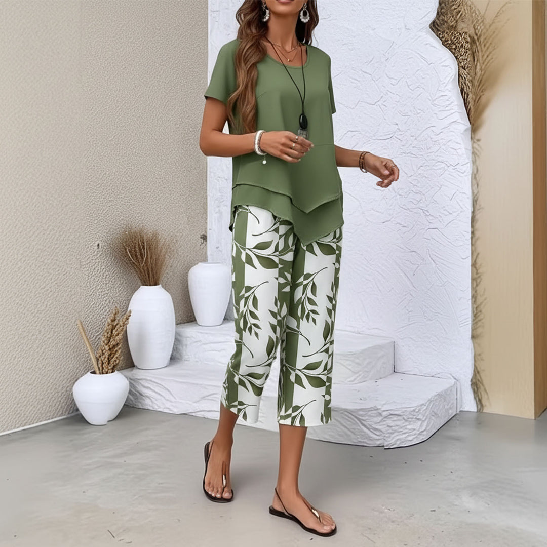 2 Piece Sets for Women Summer Crewneck Short Sleeve Shirts and Wide Leg Capri Pants Lounge Outfit for Travel gently