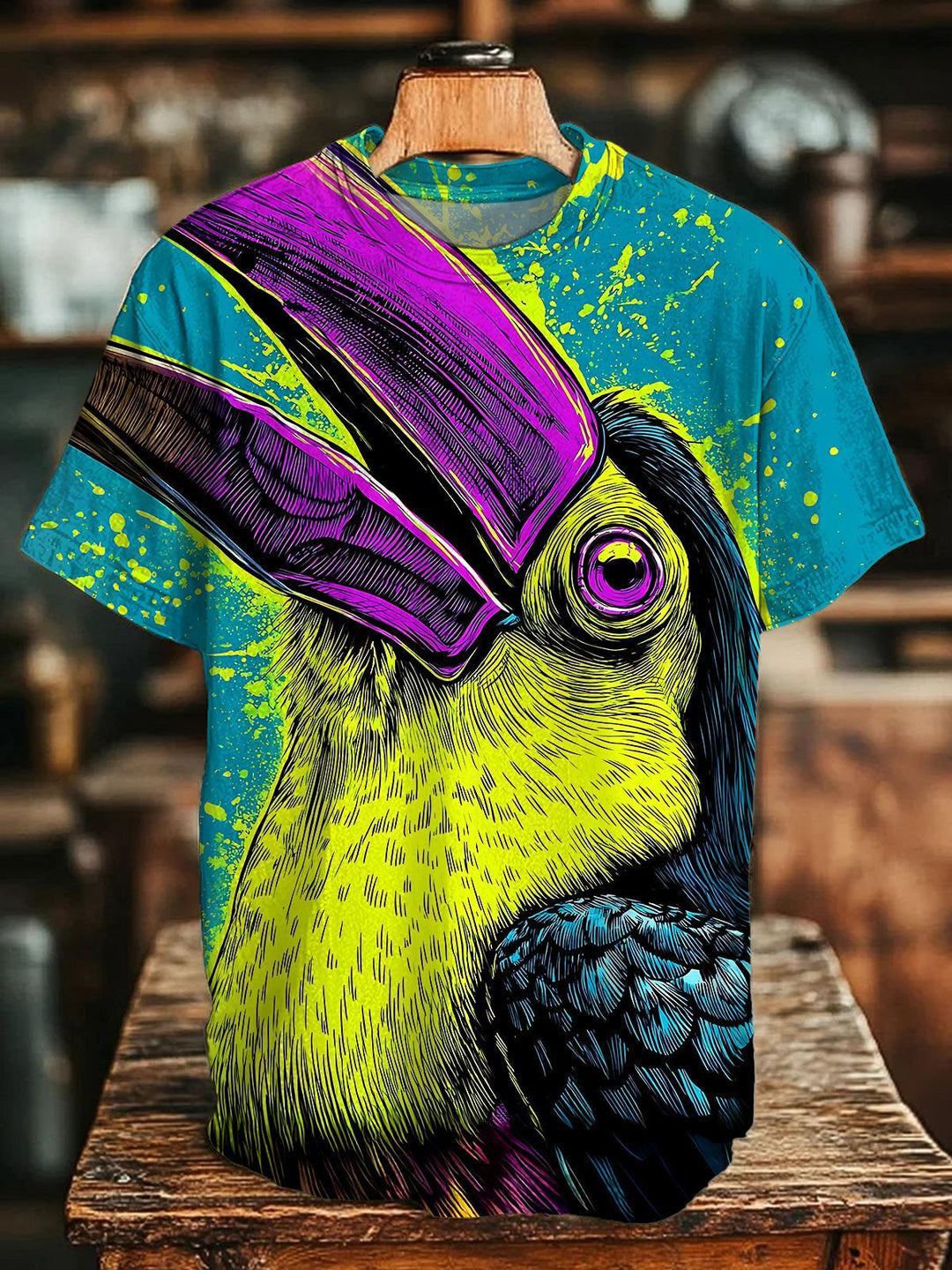 Parrot Women's Short Sleeve Crew Neck T-shirt