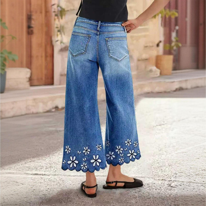Cropped Wide Leg Jeans Floral Embroidery Boho Wide Leg Jeans Middle Waisted Cropped Denim Pants for Travel excellently