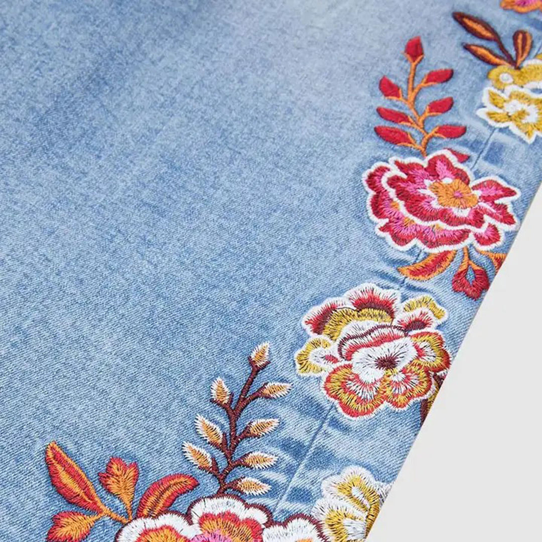 Cropped Jeans for Women Floral Embroidered Casual Summer Straight Leg Jeans Mid Rise Denim Pants for Travel thrifty