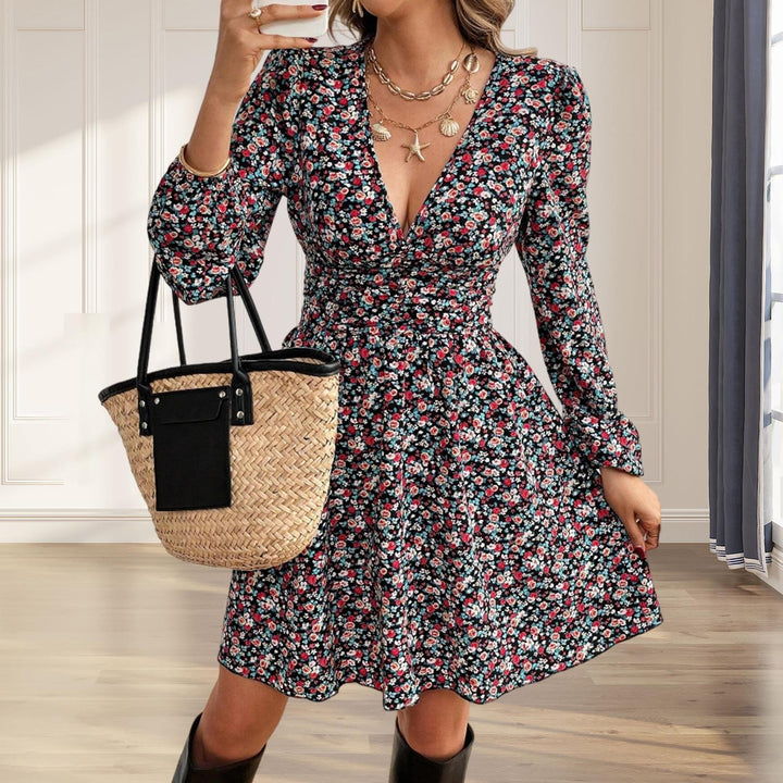 Long Sleeve Short Dress for Women V Neck Bohemian Floral Dress Lantern Sleeves for Dating Travel Vacation charming