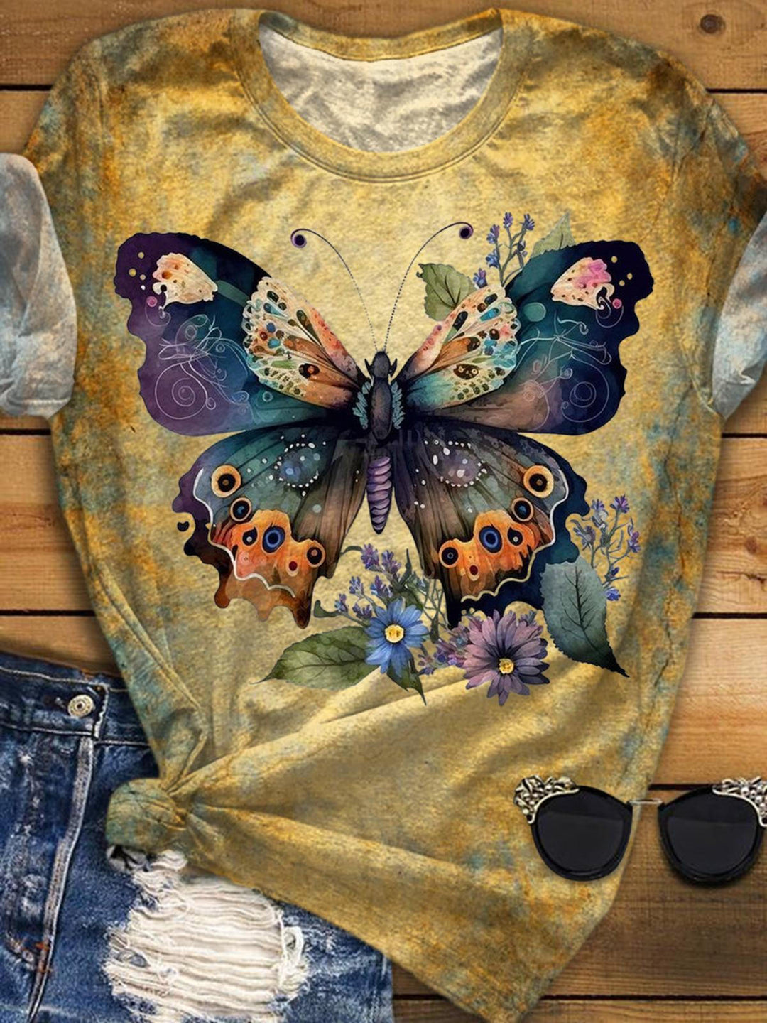 Vintage Floral Butterfly Crew Neck T-shirt