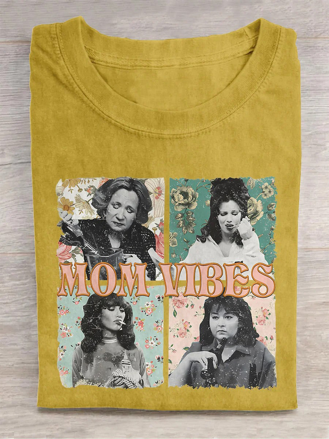 Vintage 90s Mom Vibes Mother's Day Crew Neck T-shirt