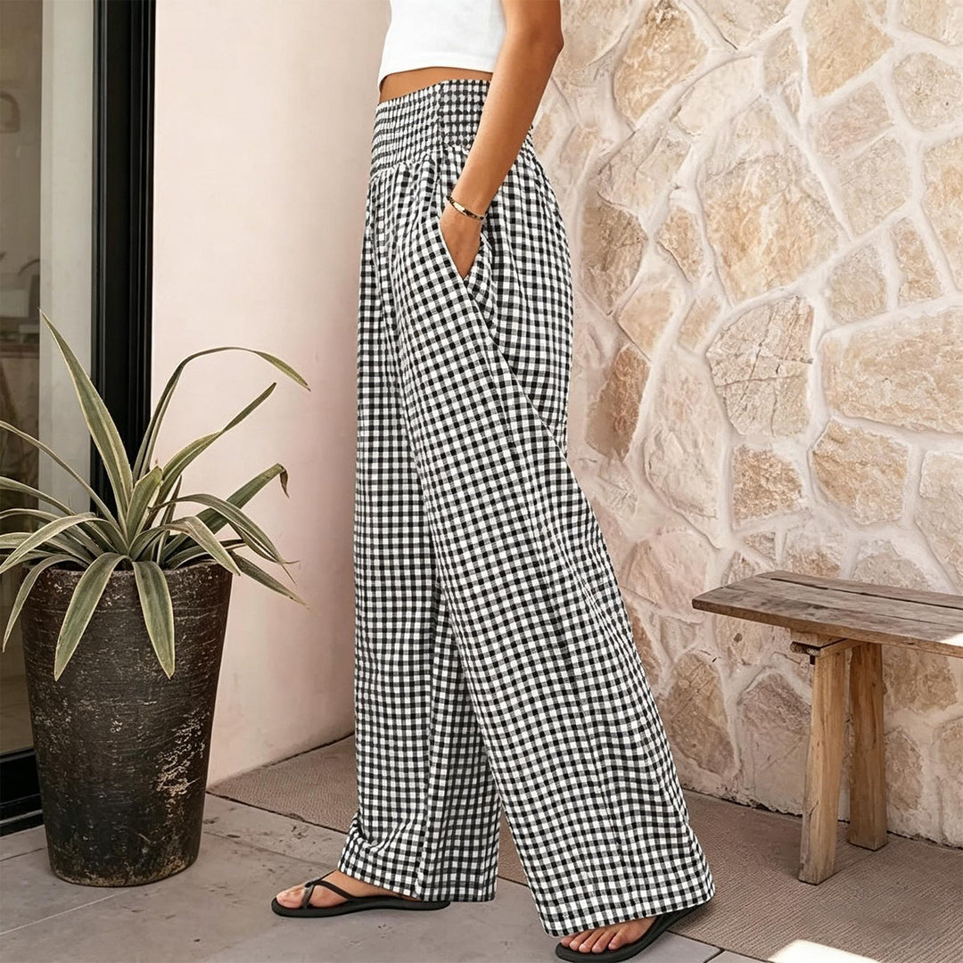 Women Gingham Pants Smocked Waist Plaid Pajama Lounge Pants Wide Leg Trousers with Pocket for Daily Wear gently
