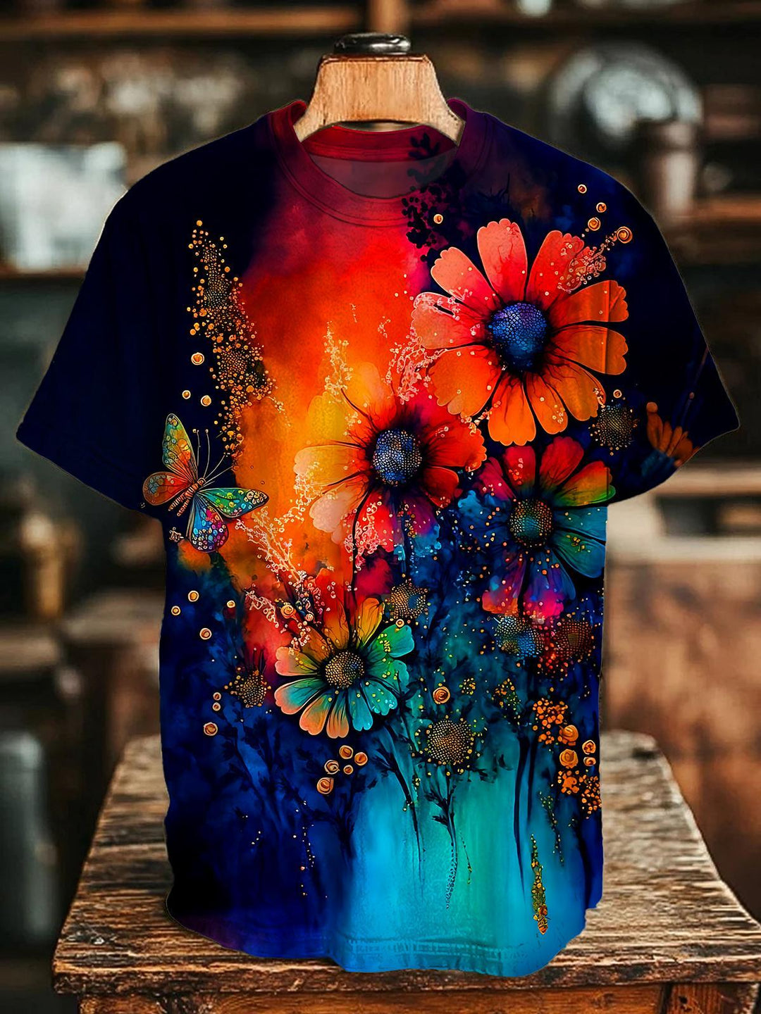 Retro Floral Butterfly Women's Short Sleeve Crew Neck T-shirt