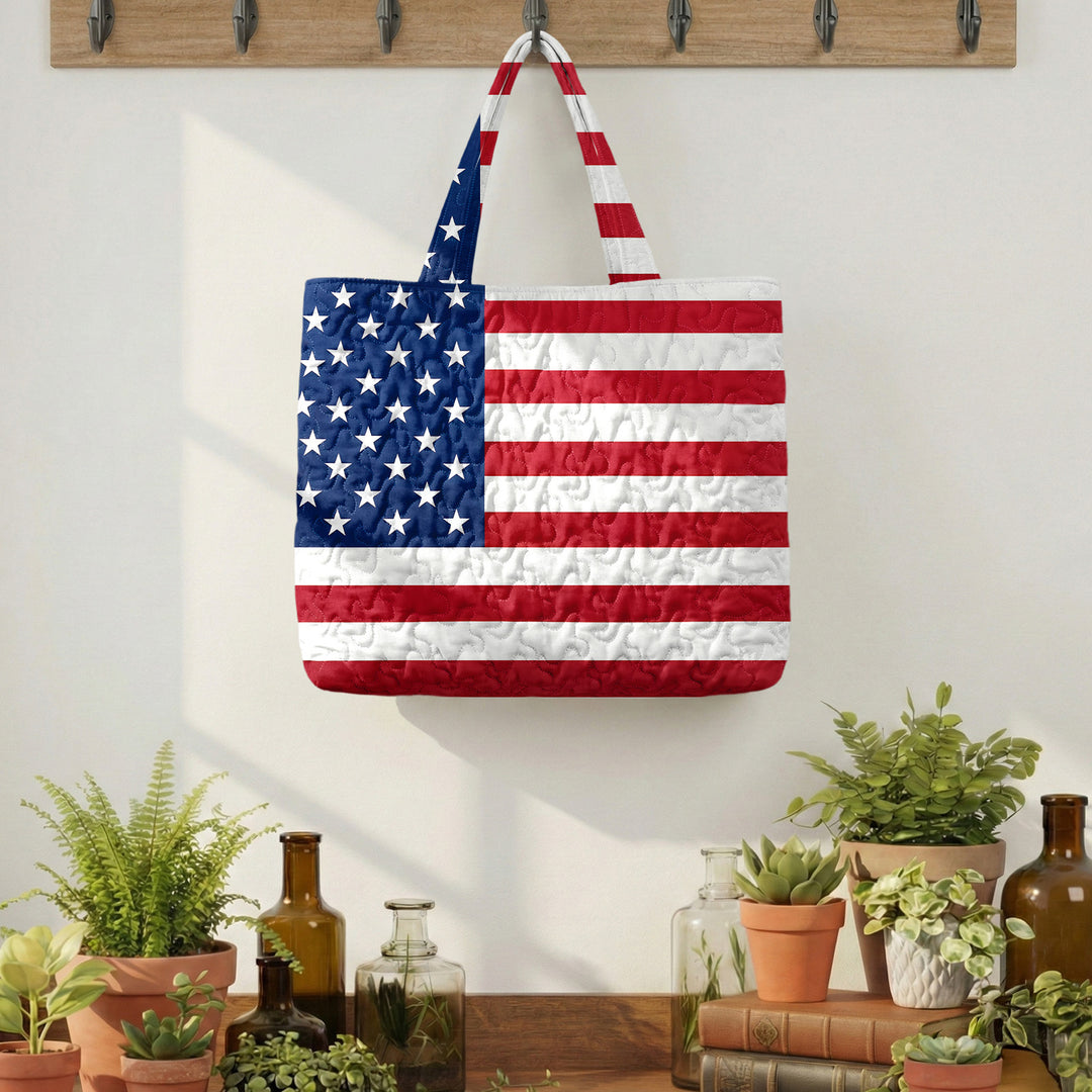 Quilted Tote Bag for Women American Flag Patriotic Handbags with Handles Travel Casual Purse for Vacation practical