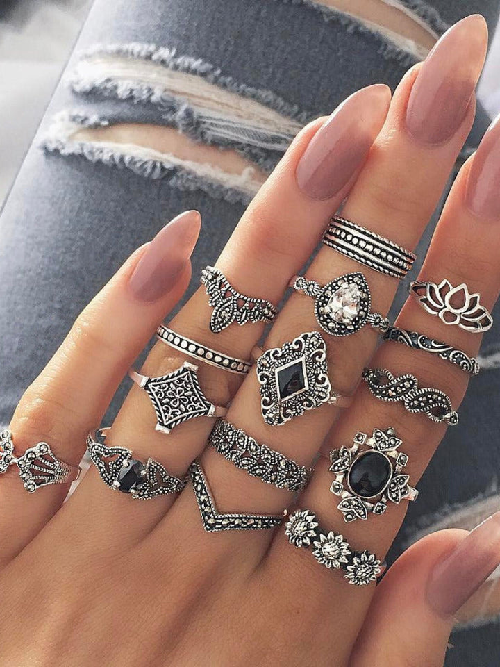 Retro Crescent Crown Drip Ring 15 Piece Set