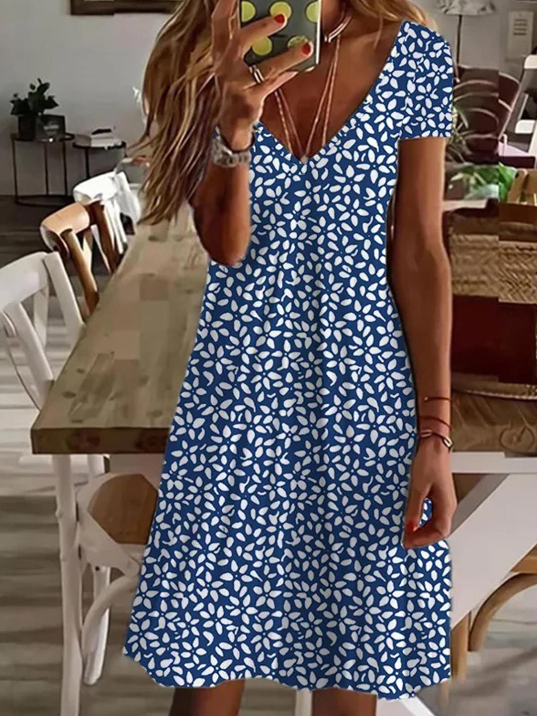 Simple Flowers V Neck Short Sleeve Dress