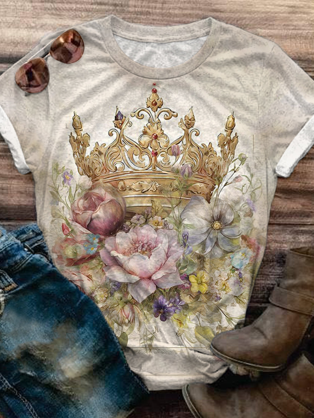 Retro Floral Crown Print Crew Neck T-shirt
