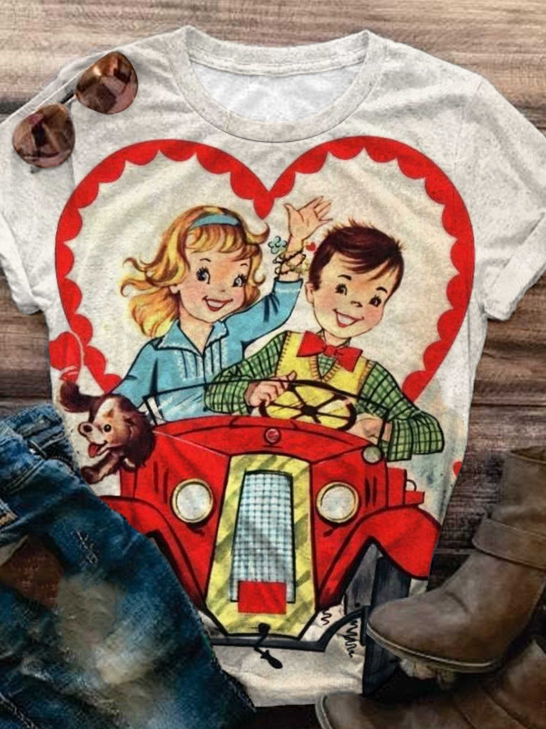 Vintage Cute Girl And Boy In Car Print T-Shirt