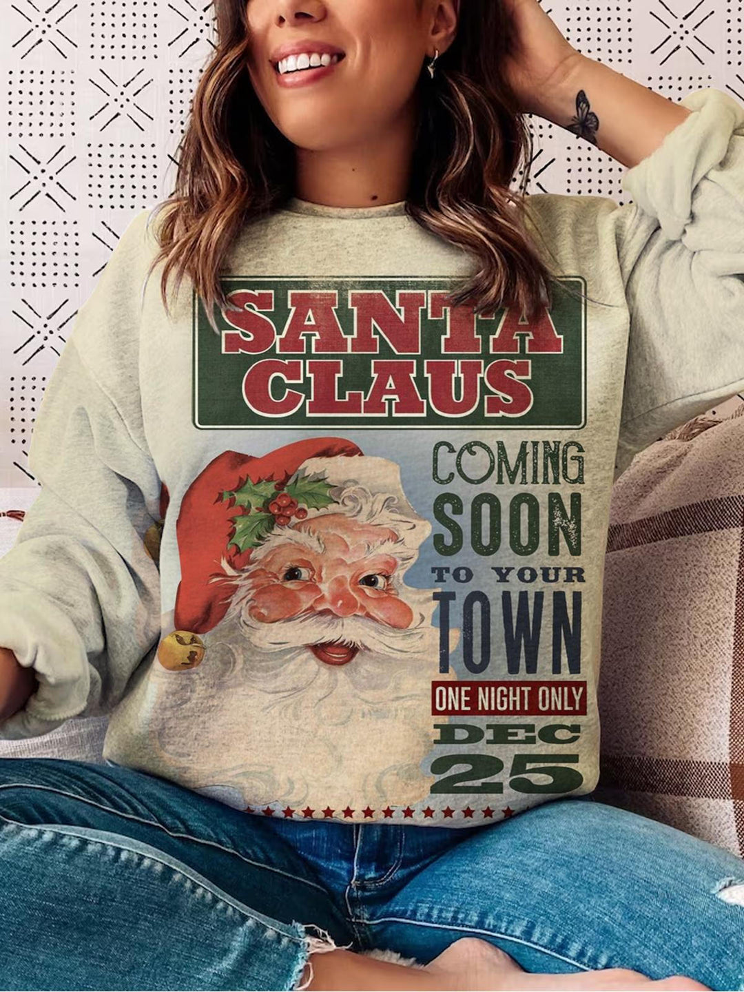 Santa Claus's Coming To The Town Long Sleeve Top